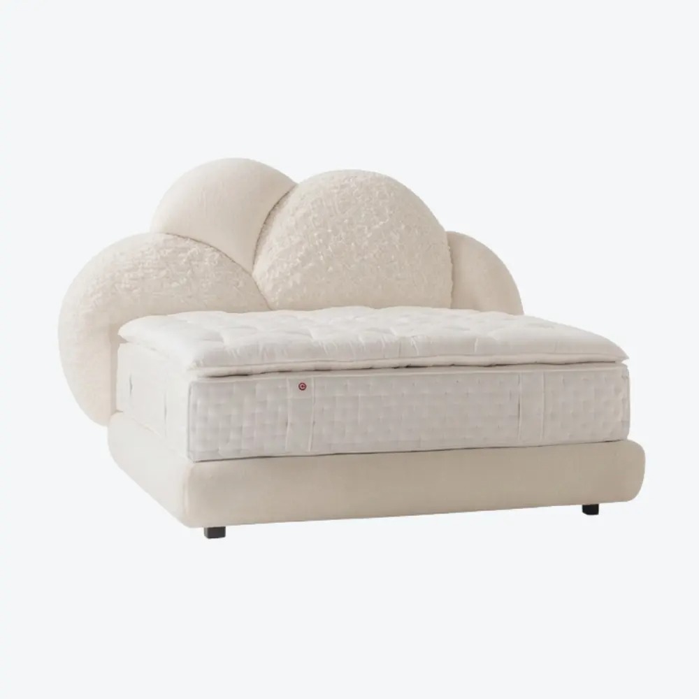 bulut formlu modern karyola, boucle kumaş luxury bed, özel üretim organik başlıklı yatak, contemporary çocuk odası karyolası, oversized sculptural tasarım yatak