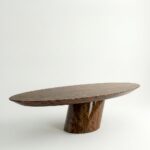 ceviz kök kaplama özel üretim masa, oval tablalı özel ölçü yemek masası, silindirik orta ayaklı sipariş mobilya, parlak cilalı ısmarlama mobilya masa, doğal damar desenli modern dining table
