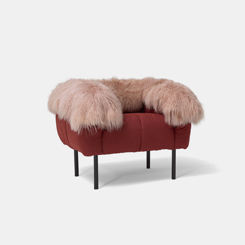 tibet postlu modern berjer, collectible design lounge chair, bordo kumaş tasarım koltuk, özel üretim luxury berjer, organik formlu artistik koltuk