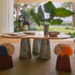 seramik ayaklı özel üretim yemek masası, masif meşe özel ölçü dining table, patine sırlı seramik ayaklı sipariş mobilya, organik tablalı ısmarlama mobilya masa, doğal ahşap lüks yemek masası