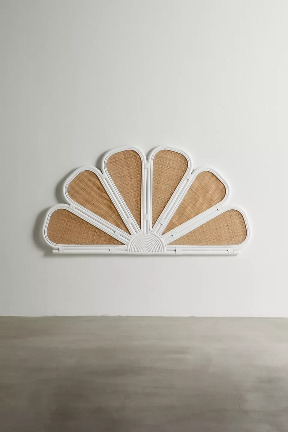 rattan duvar panosu, hasır dekoratif wall panel, organik formlu duvar dekoru, özel üretim doğal hasır pano, mediterranean stil dekoratif aksesuar