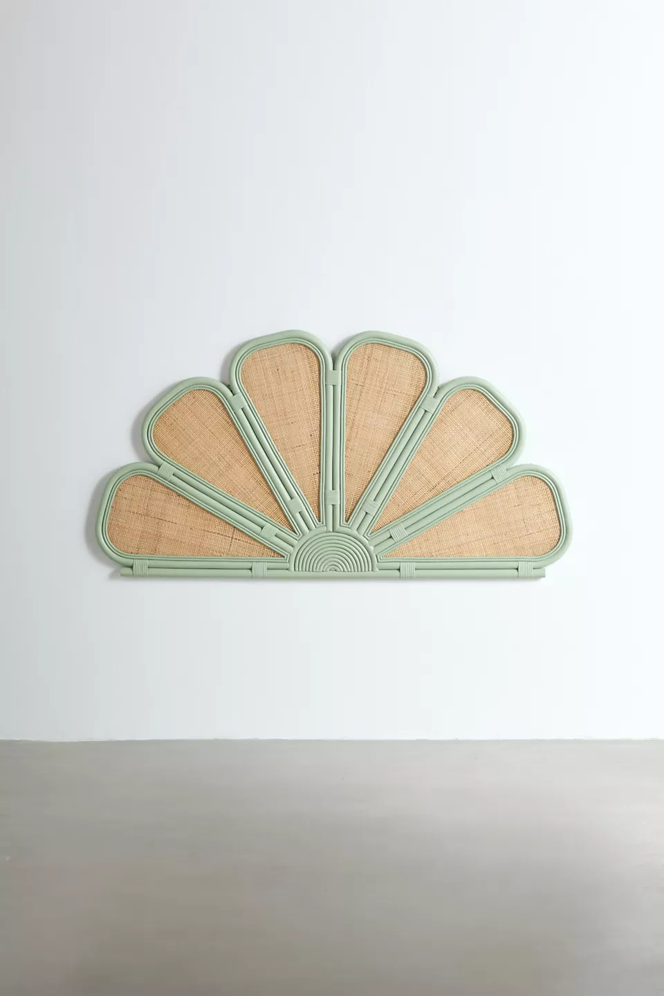 rattan duvar panosu, hasır dekoratif wall panel, organik formlu duvar dekoru, özel üretim doğal hasır pano, mediterranean stil dekoratif aksesuar