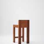 modern bar sandalyesi, masif ahşap bar chair, özel üretim ceviz bar sandalyesi, minimalist tasarım bar taburesi, collectible design bar stool