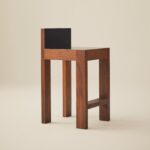 modern bar sandalyesi, masif ahşap bar chair, özel üretim ceviz bar sandalyesi, minimalist tasarım bar taburesi, collectible design bar stool