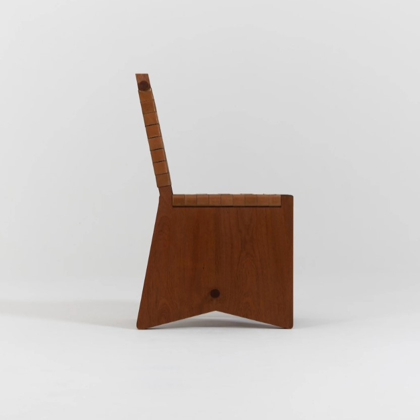 deri örgülü ahşap sandalye, brutalist modern dining chair, özel üretim artisan sandalye, masif ahşap contemporary chair, el örgüsü deri tasarım sandaly
