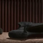 organik formlu özel üretim köşe kanepe, krem dokulu özel ölçü lounge kanepe, uzanma modüllü sipariş mobilya kanepe, heykelsi sırtlı ısmarlama mobilya köşe koltuk, soft minimal lüks salon kanepesi