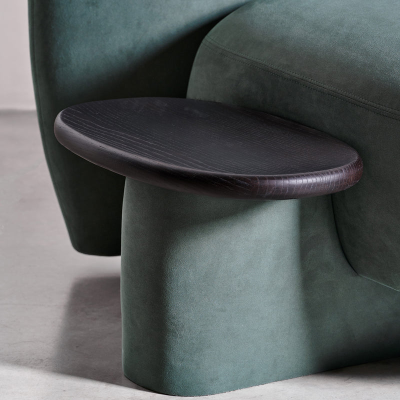 butler koltuk, entegre sehpali modern koltuk, sculptural lounge sofa, özel üretim contemporary koltuk, collectible design furniture