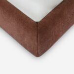 meşe çerçeveli karyola, özel üretim yatak, döşemeli başlıklı karyola, modern luxury bedroom furniture, ısmarlama ahşap detaylı karyola