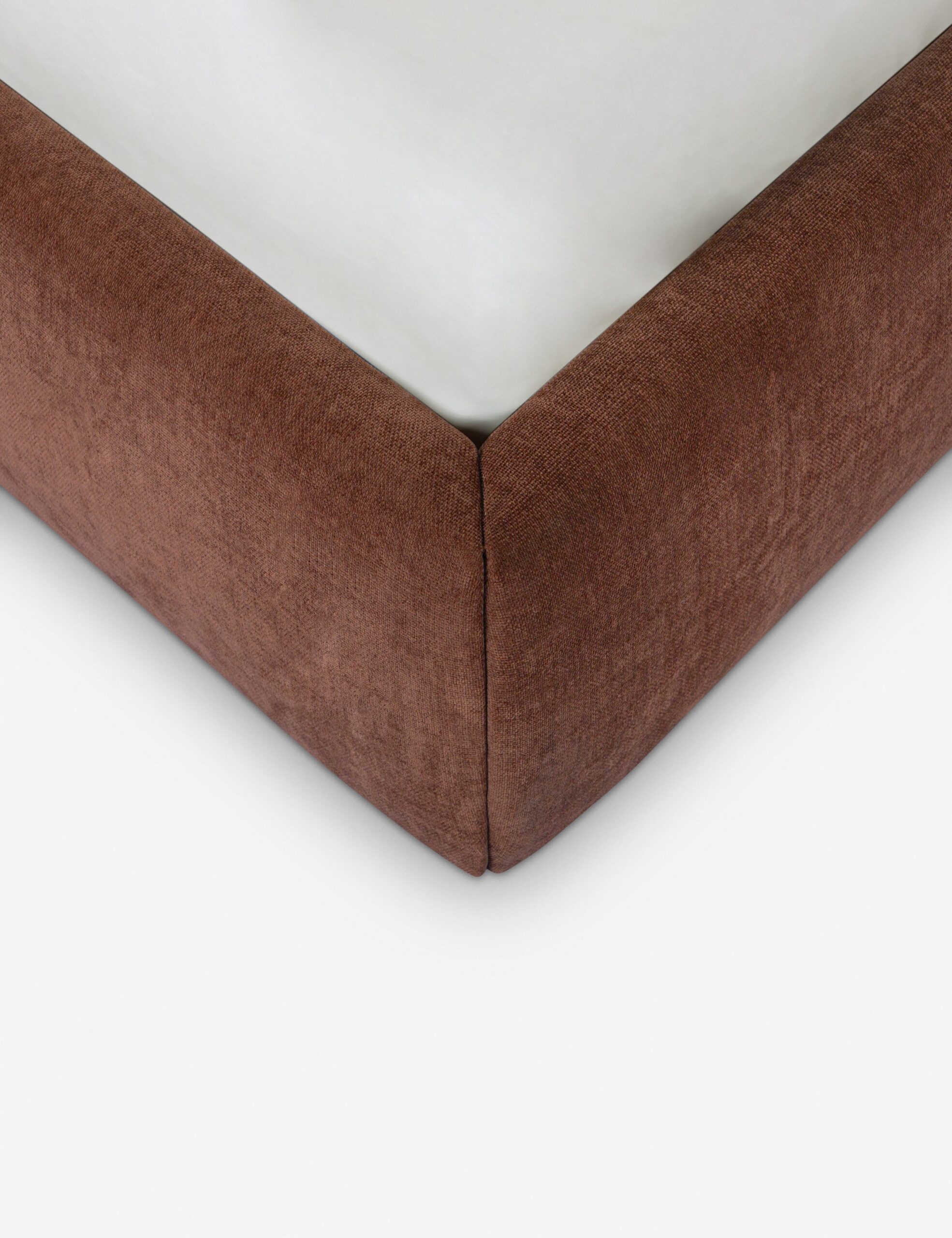 meşe çerçeveli karyola, özel üretim yatak, döşemeli başlıklı karyola, modern luxury bedroom furniture, ısmarlama ahşap detaylı karyola