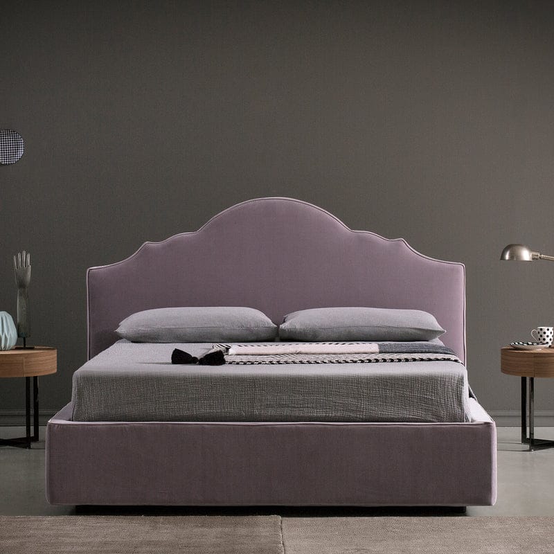 contemporary upholstered bed, kavisli yatak başlığı, özel üretim modern karyola, yumuşak formlu luxury bed, minimal platform karyola