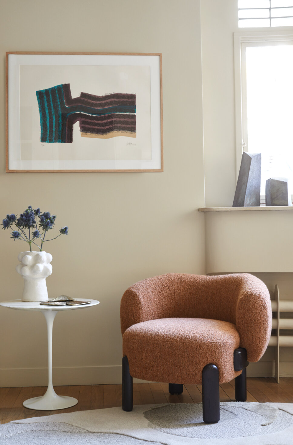 boucle lounge chair, sculptural modern koltuk, ozel uretim contemporary berjer, rounded barrel armchair, organic modern luxury seating
