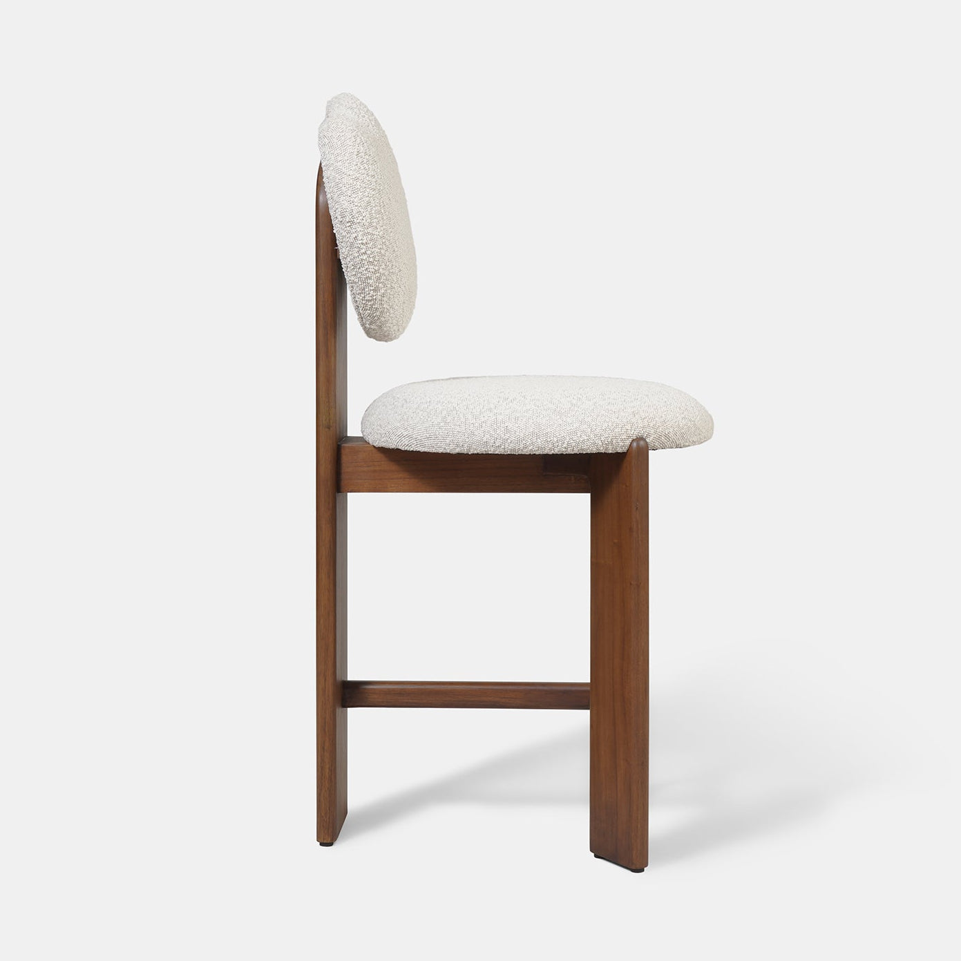 boucle bar sandalyesi, ozel uretim counter stool, contemporary ahsap bar sandalyesi, round back modern stool, luxury mutfak bar sandalyesi