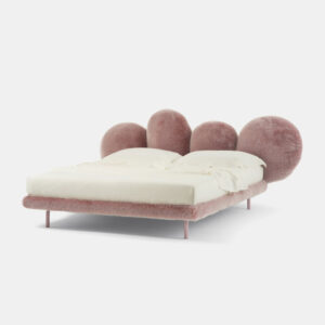 curved headboard luxury bed, ozel uretim contemporary karyola, soft modern bedroom furniture, upholstered minimalist yatak tasarimi, organic form luxury karyola