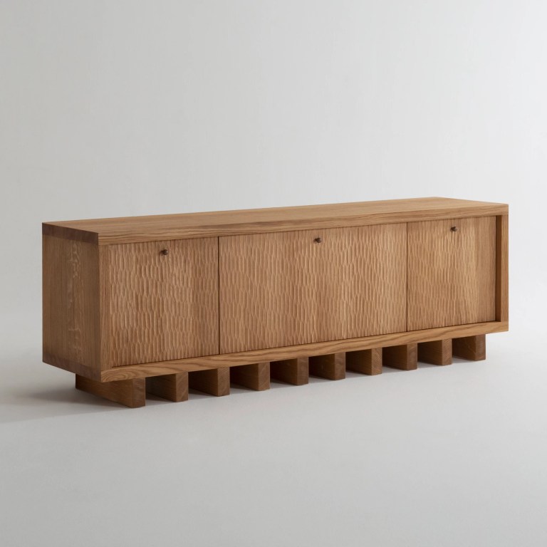 tigora büfe, oyma meşe büfe, contemporary sideboard, özel üretim ahşap büfe, sculptural modern büfe