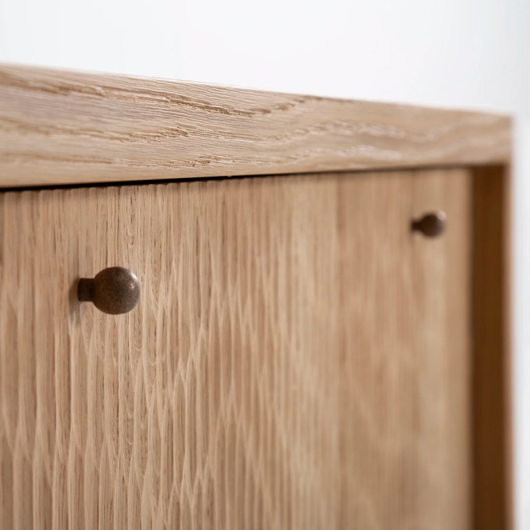 tigora büfe, oyma meşe büfe, contemporary sideboard, özel üretim ahşap büfe, sculptural modern büfe
